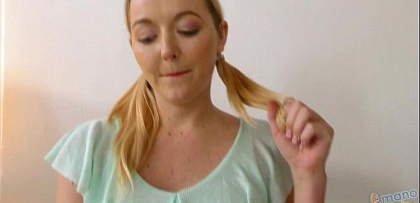  Iris Rose takes facials after handjob